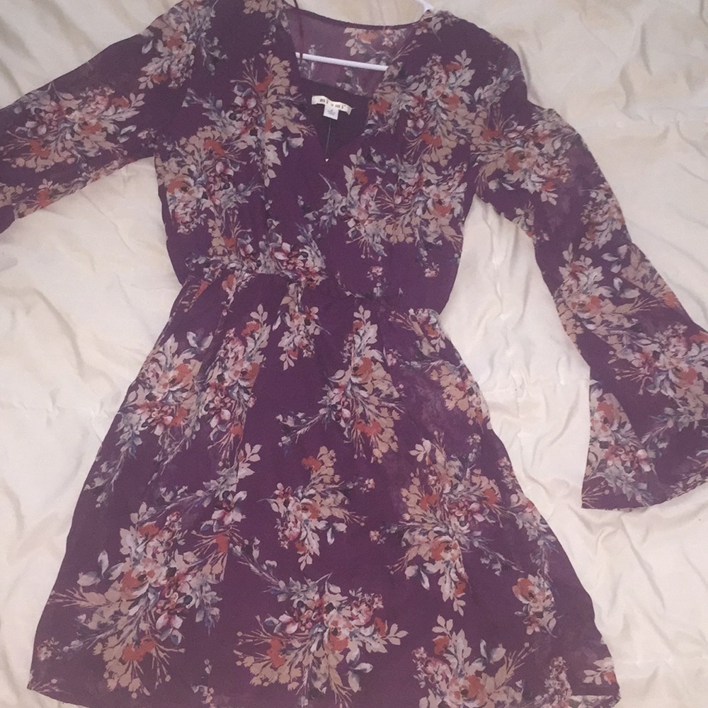 NEVER WORN Miami Dress with Flare sleeves